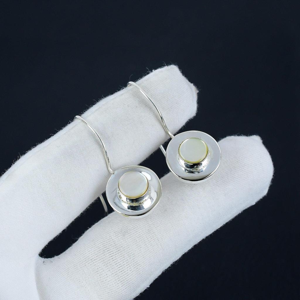 Kolczyki z naturalnej masy perłowej, Kolczyki ze srebra próby 925, Ręcznie robiona biżuteria boho w kolorze srebrnym, Wiszące kolczyki, Prezent na Święto Dziękczynienia