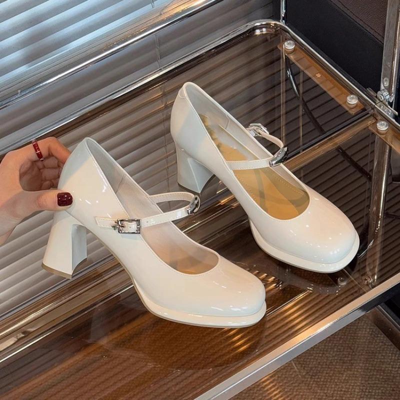 Mary Jane Shoes Spring New Round Head Shallow Mouth Metal Buckle A Line with Anti-slip Wear-resistant High Heels