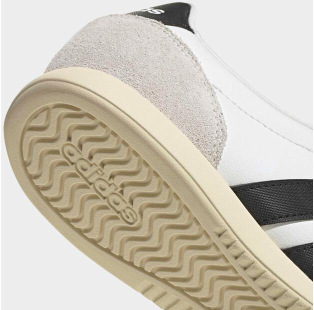 Кроссовки Adidas BARREDA LO