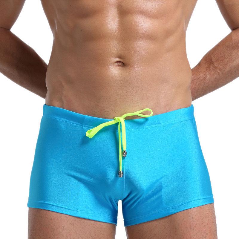 Herren Frühling Sommer Mode Gestreiftes Design Atmungsaktiv Schnelltrocknend Schwimmende Flachboden Unterhosen