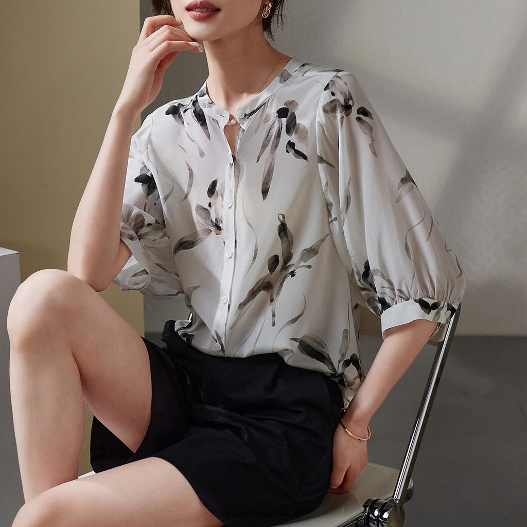 100% mulberry silk printed shirt for women's summer commuting in 2026, versatile round neck seven quarter sleeved silk shirt