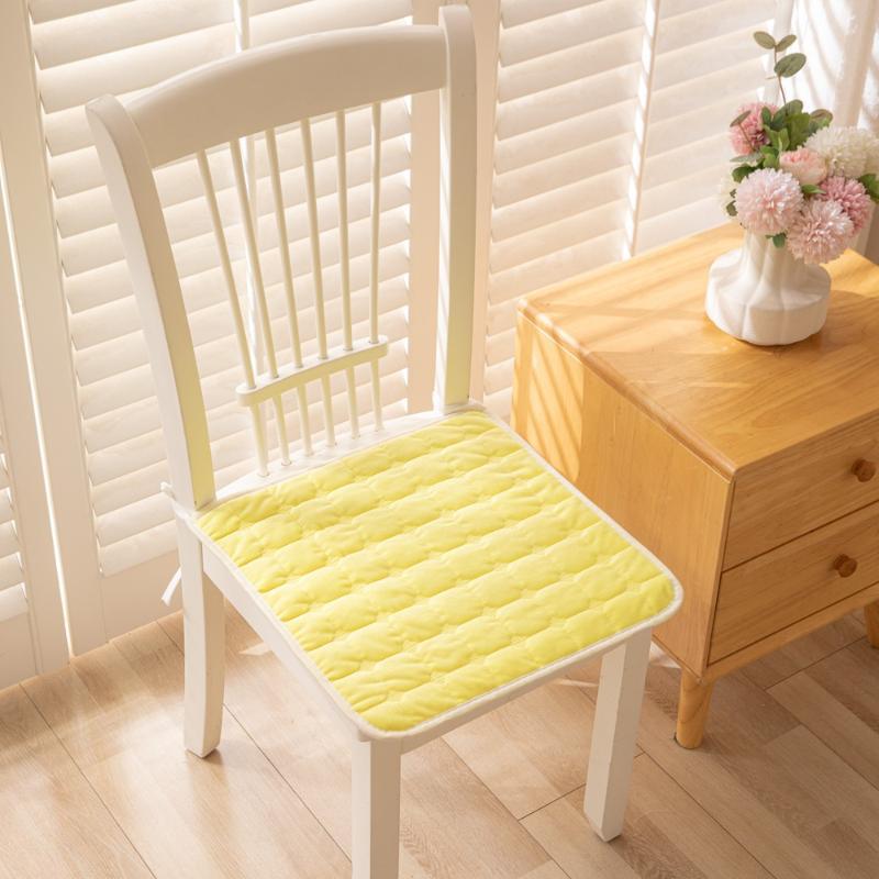 Soft Flannel Non Slip 40x40cm Square Chair Cushion Cozy Tatami Pad for Office Home Living Room Use