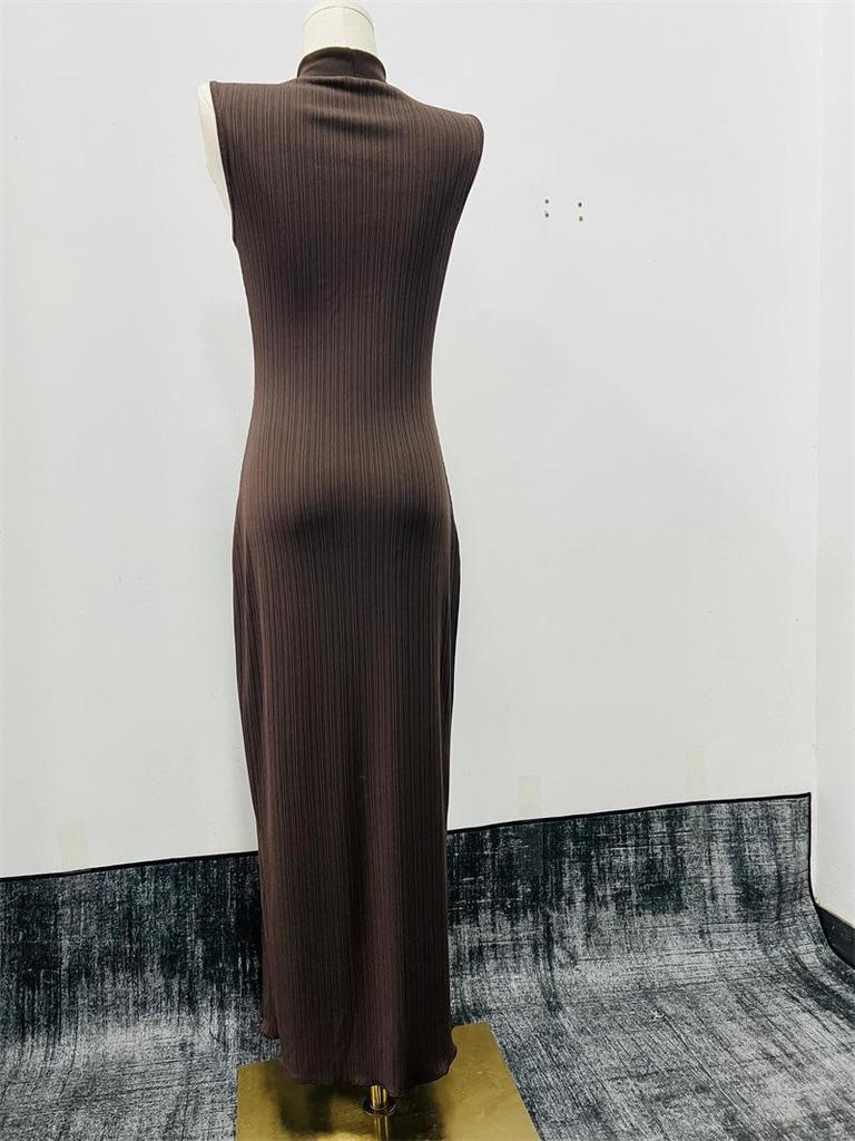 2026 New European & American Style Solid Color Sleeveless Knit Dress for Women.