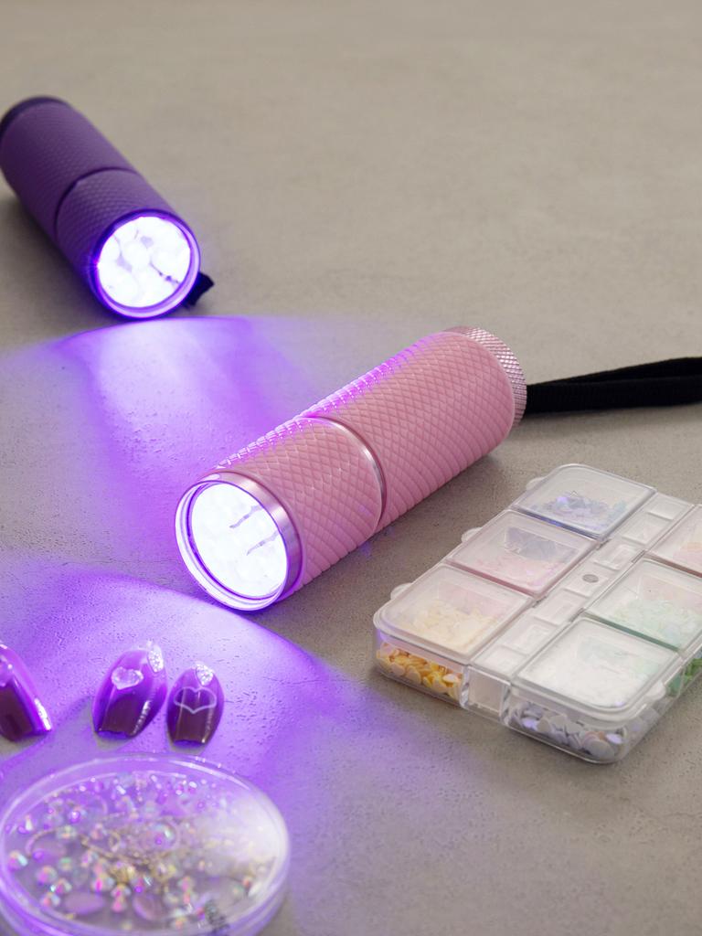 Portable 9-Bead UV/LED Nail Curing Lamp