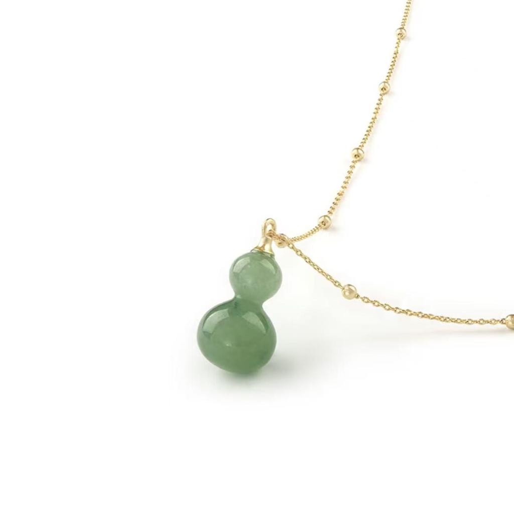 Elegant Chinese-Style Gourd Agate Necklace: Versatile, Light Luxury Pendant Sweater Chain