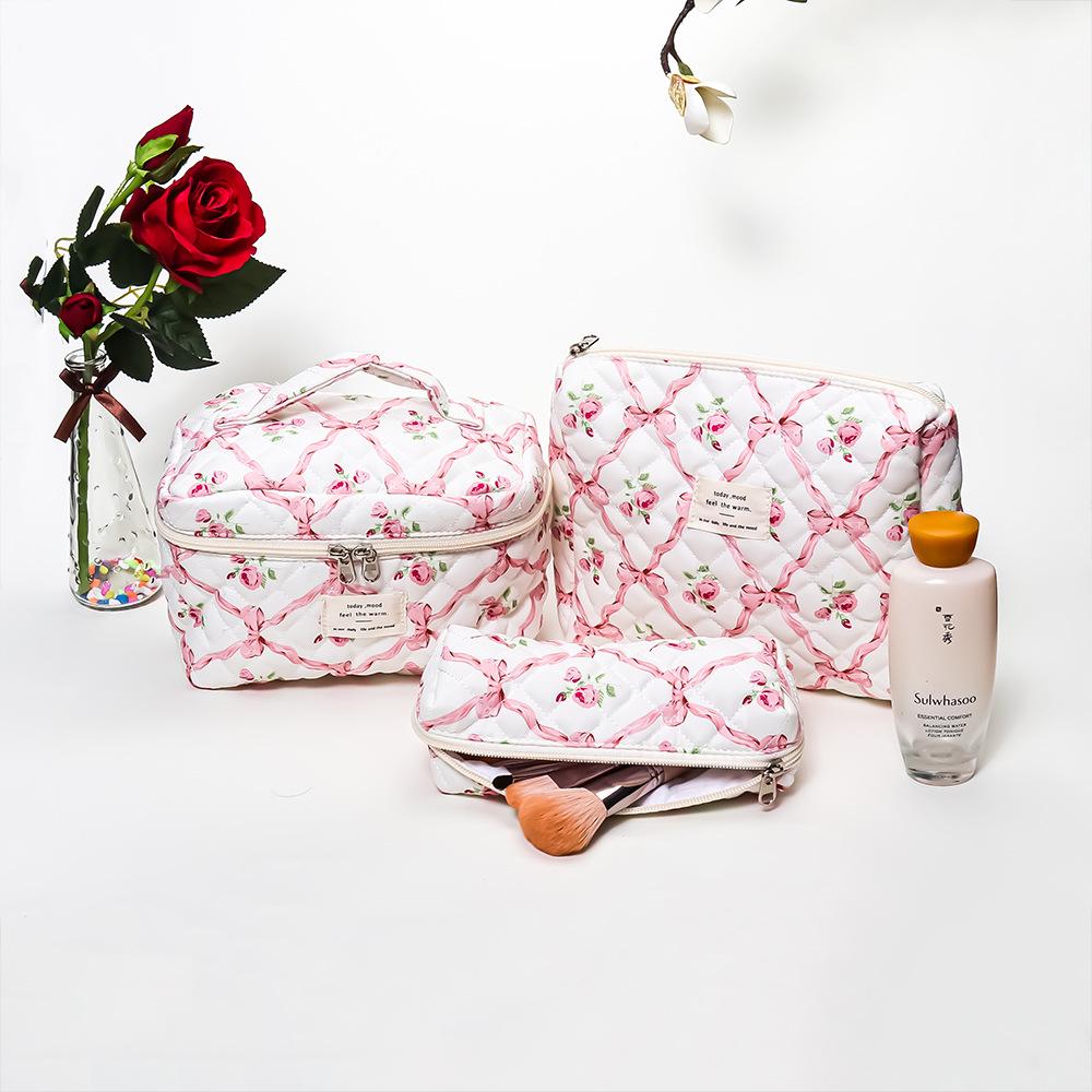 Floral Quilted Cotton Travel Makeup Bag Set – Portable, Large Capacity, 3-Piece