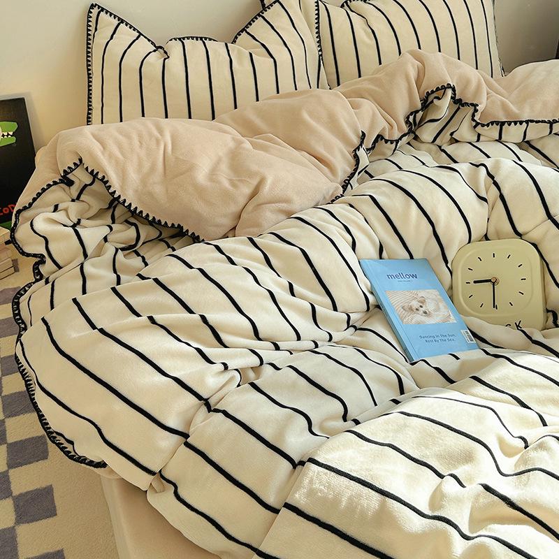 Soft & Fluffy Taro Purple Velvet 4-Piece Bedding Set: Thick, Warm, Double-Sided Coral Fleece for Autumn & Winter