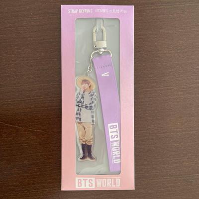 [USED] BTS WORLD V Strap Key Ring