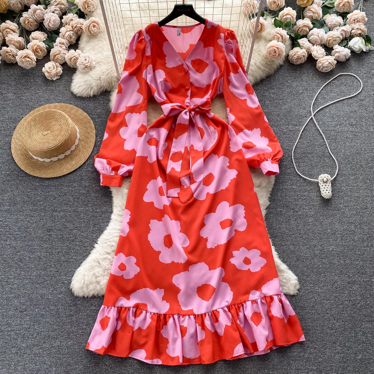 Модное женское платье с цветочным принтом — фото 5