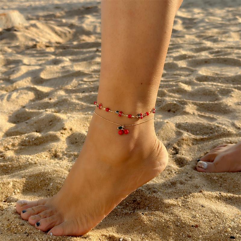 New Trendy Summer Beach Red Cherry Bracelet for Women Cute Sweet Metal Chain Cherry Pendant Bracelet Party Jewelry Birthday Gift