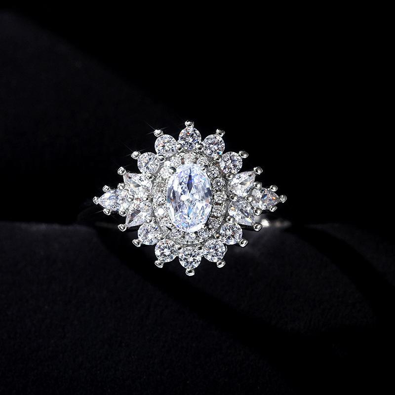 

European and American Style Fashionable Simple Engagement Ring Sweet Wedding Flower Shaped Zircon Bracelet 6