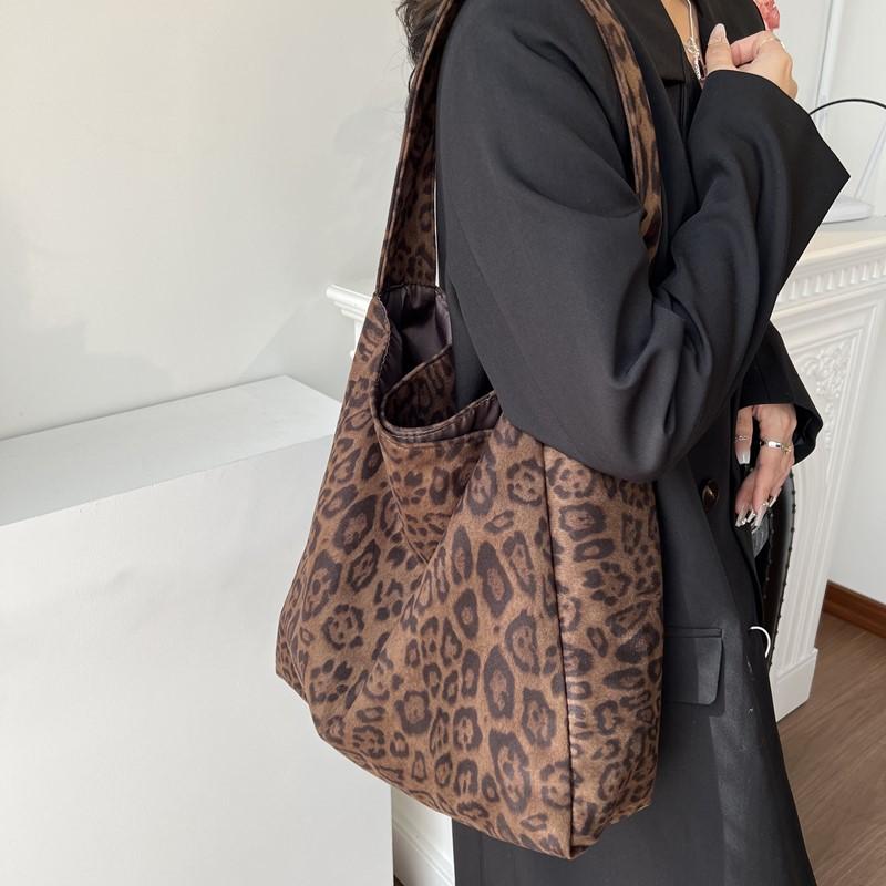 Leopard Print Bag Women's Large-capacity New Autumn and Winter Matte Retro Shoulder Underarm Bag Commuting