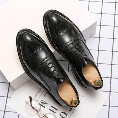 Lässige Lederschuhe Herren Britisch Spitz Businesskleid zur Arbeit Bräutigam Hochzeit Nachtclub Friseur Schwarz Koreanische Version Herrenschuhe