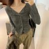 28/5000 Sweet and spicy small jacket slim short early autumn new knit cardigan high-grade sense of niche autumn and winter grey shirt