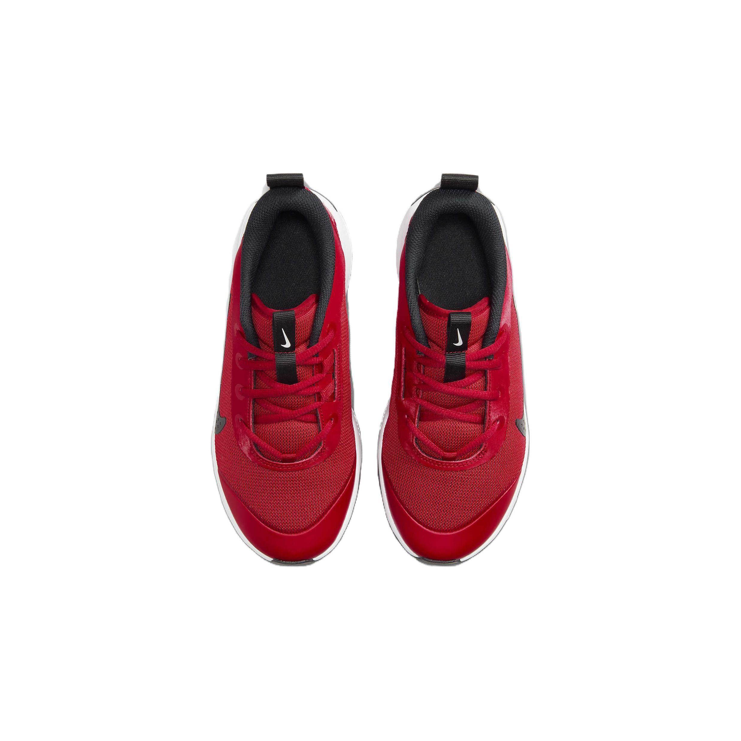 Детские кроссовки Nike Omni Multi-Court GS University Red Black White DM9027-601 37.5 — фото 3