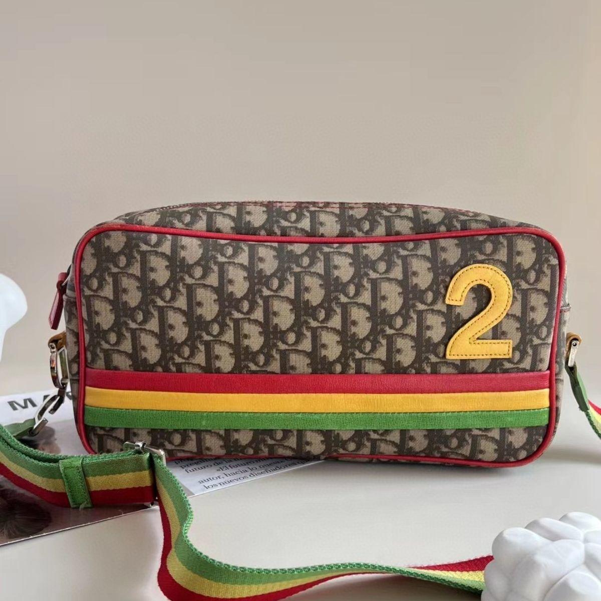 [Pre-Owned] Brown Coated Canvas Shoulder Bag