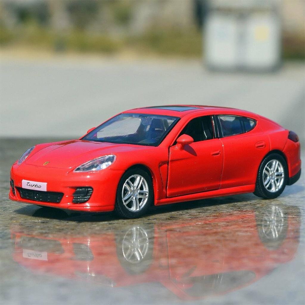 Porsche Panamera Turbo Coupé Simulation Diecast & Spielzeugfahrzeuge Rückzugauto RMZ city 1:36 Geschenke aus Legierungsmodellen für Kinder