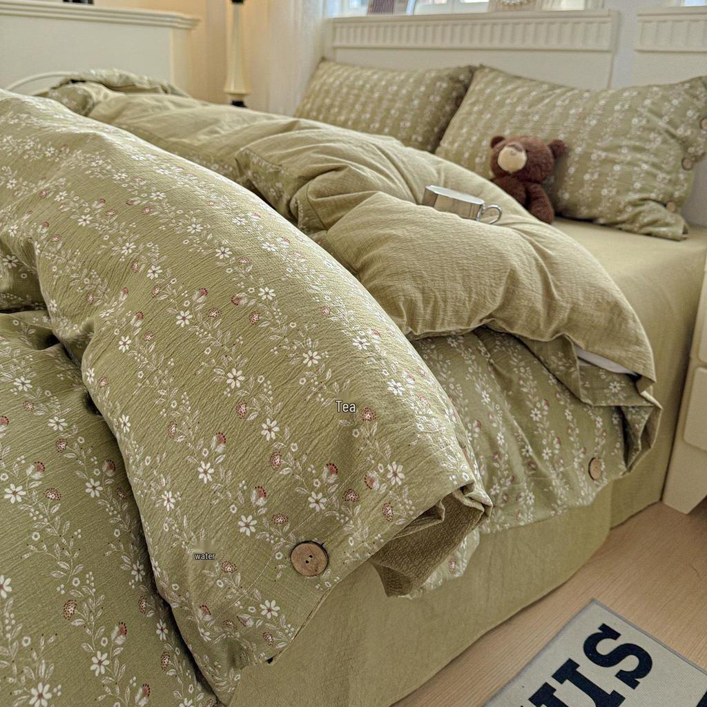 Washed Cotton Linen Floral Button Style Bedding Set (3-Piece)