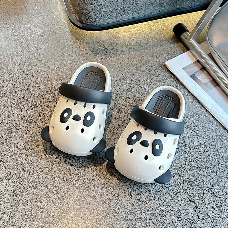 

Детская повседневная пляжная обувь для девочек, милые сандалии с пандой, мягкие, удобные, лето 2024, новые тапочки для мальчиков, модные, грязезащитные 24-25 чёрный