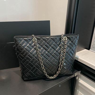 Fashion Chain High Appearance Level Personality Tote Bag Shoulder Crossbody Bag Casually