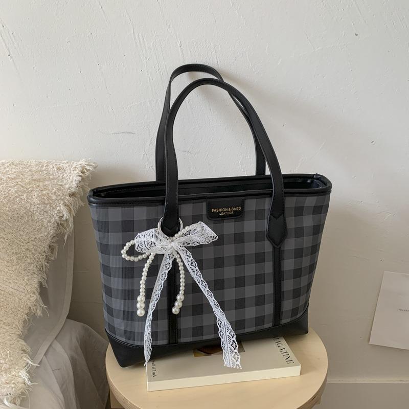 Trendy fashion contrasting colors casual commuter women's large-capacity bag simple and versatile single shoulder tote big bag