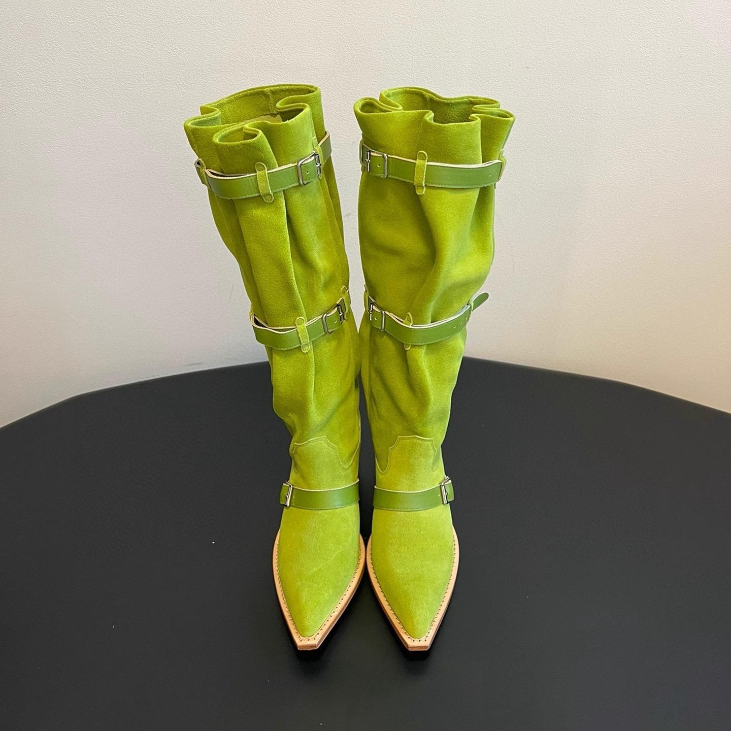 

Fashion 2025 Autumn New Suede Leather Knee-High Boots Women Pointed Toe Chunky Heels Long Boots Fashion Belt Buckle Knight Botas Mujer 40 зелений