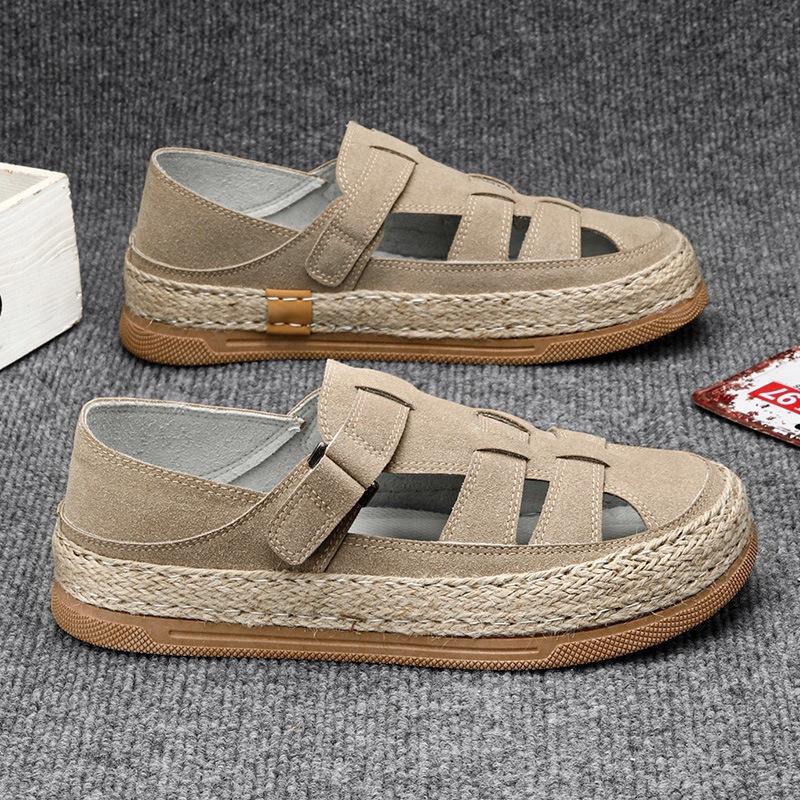 

One foot in lazy shoes, two men in sandals, men s 2025 summer men s shoes, straw-soled casual shoes, students 44