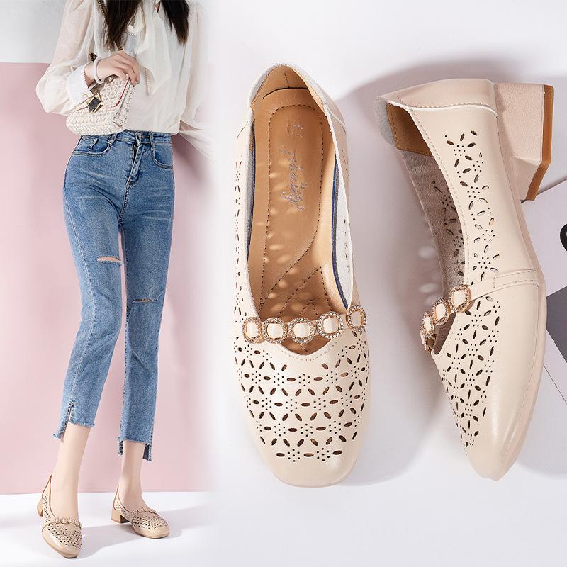 Hollow shallow mouth single shoes women's new spring and summer thick heel round head breathable hole shoes soft sole comfortable sandals