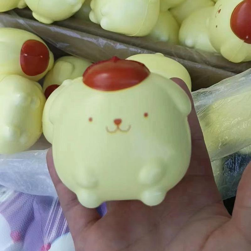 Hrnek s pískem a vejcem psa Shiba Inu: Zábavná dekompresní hračka