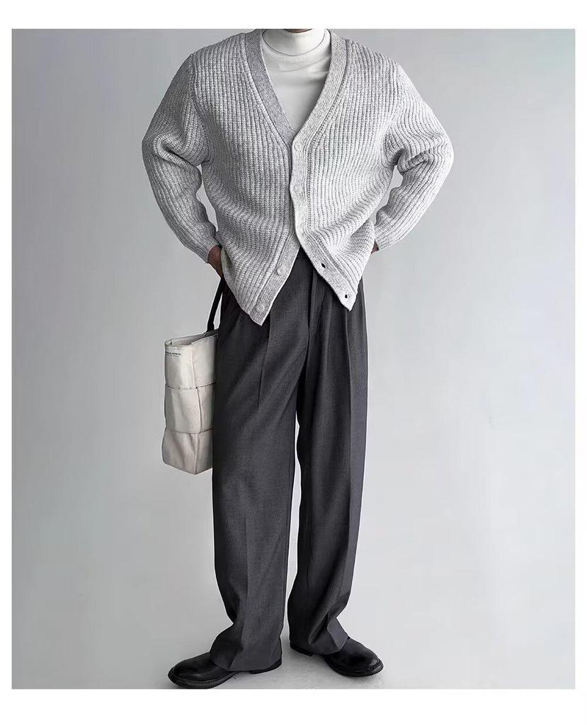 2026 Japanese Retro V-neck Knit Cardigan: Spring/Autumn Artistic Loose Sweater for Men