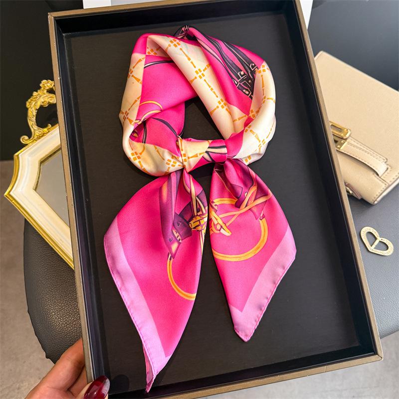 European and American Chain Simulation Silk Printing Silk Scarf Square Scarf High-end Shawl Sunscreen Neck Professional Scarf Headscarf Scarf