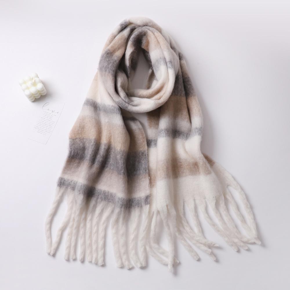 New simple solid color mohair scarf, thickened and warm in autumn and winter, versatile shawl, fluffy and large pulled scarf.