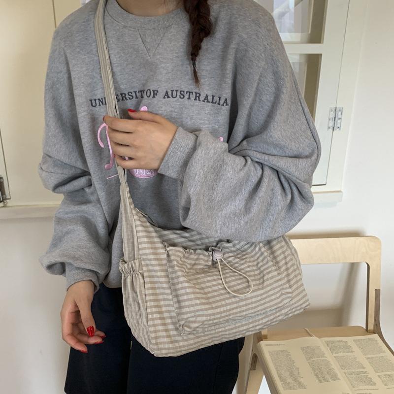 Fashion trend retro large-capacity bag women's casual tote bag 2025 autumn and winter new shoulder messenger bag