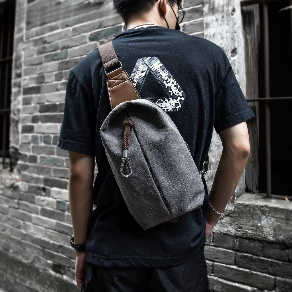 Men Canvas Chest Bag Large Capacity Crossbody Bags Retro Shoulder Bag Casual Student Messenger Bag