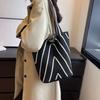 Large Capacity Triangle Wave Shoulder Bag Striped Pattern Open Tote Bag Knitted Underarm Bag  Girls