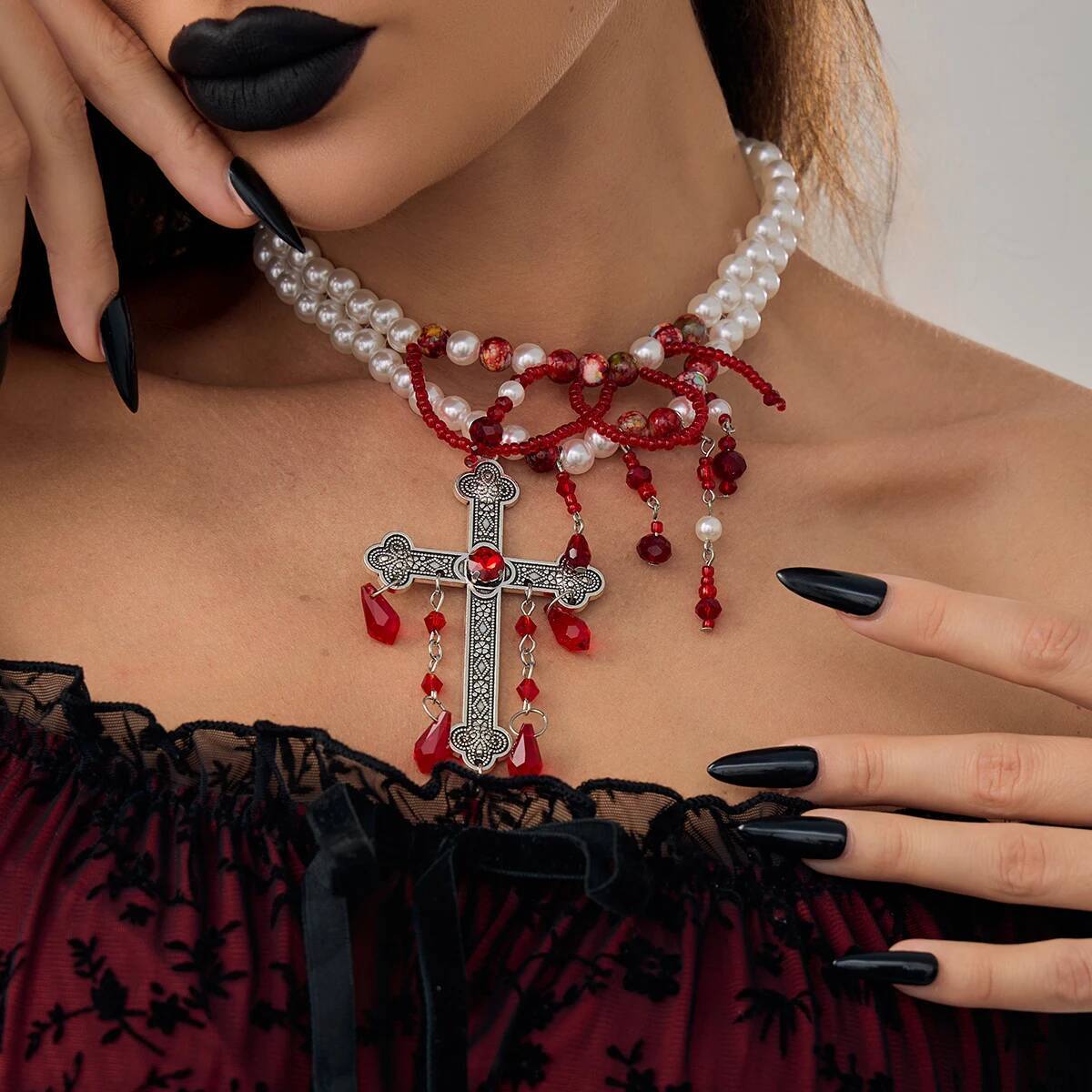 

Salircon Goth Imitation Pearl Red Crystal Blood Drop Tassel Necklace Women Exaggerated Big Cross Pendant Chain Halloween Jewelry білий