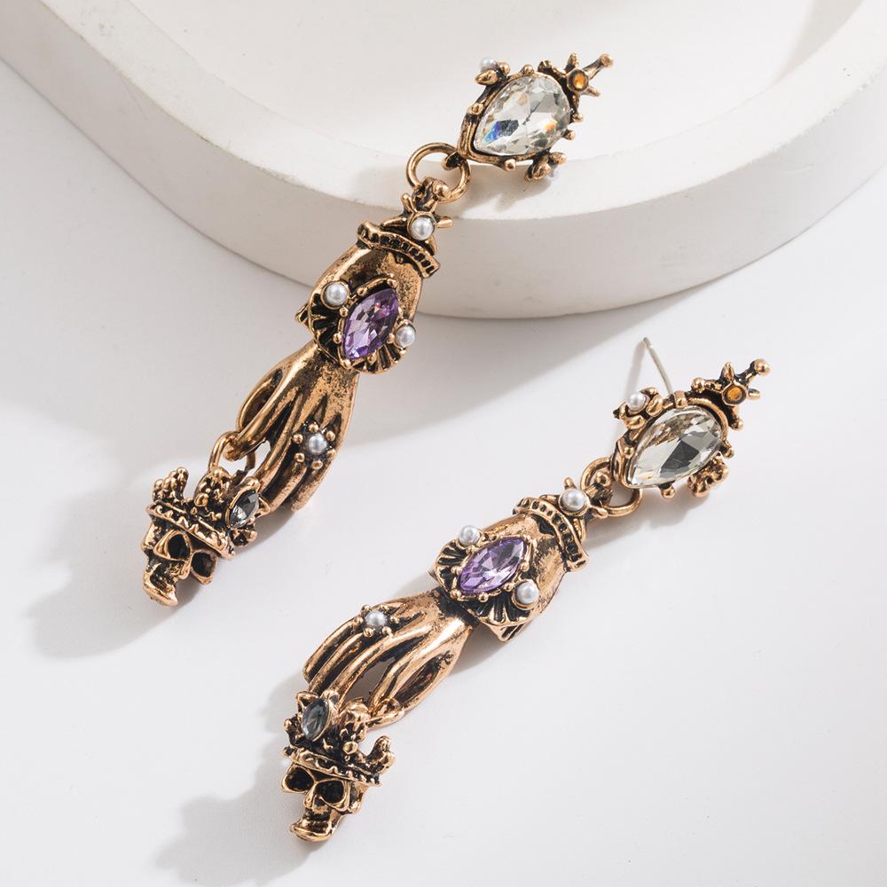 Medieval Niche Design Ghost Hand Pendant Vintage High-end Skull Head Earrings Creative Exaggerated Silver Needle Earrings
