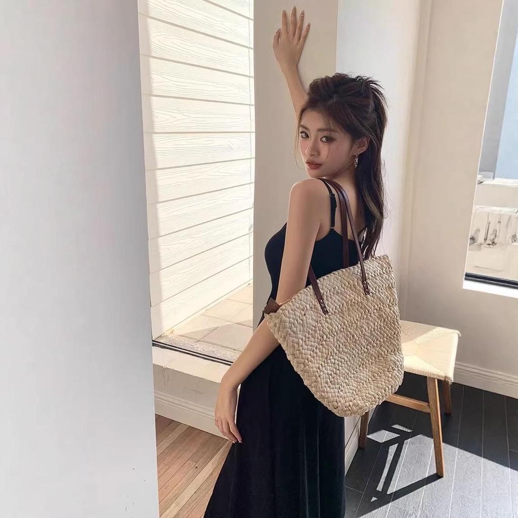 Spicy Girl Solid Color High-Waisted Spaghetti Strap Off-Shoulder Knee-Length Slimming Summer Dress
