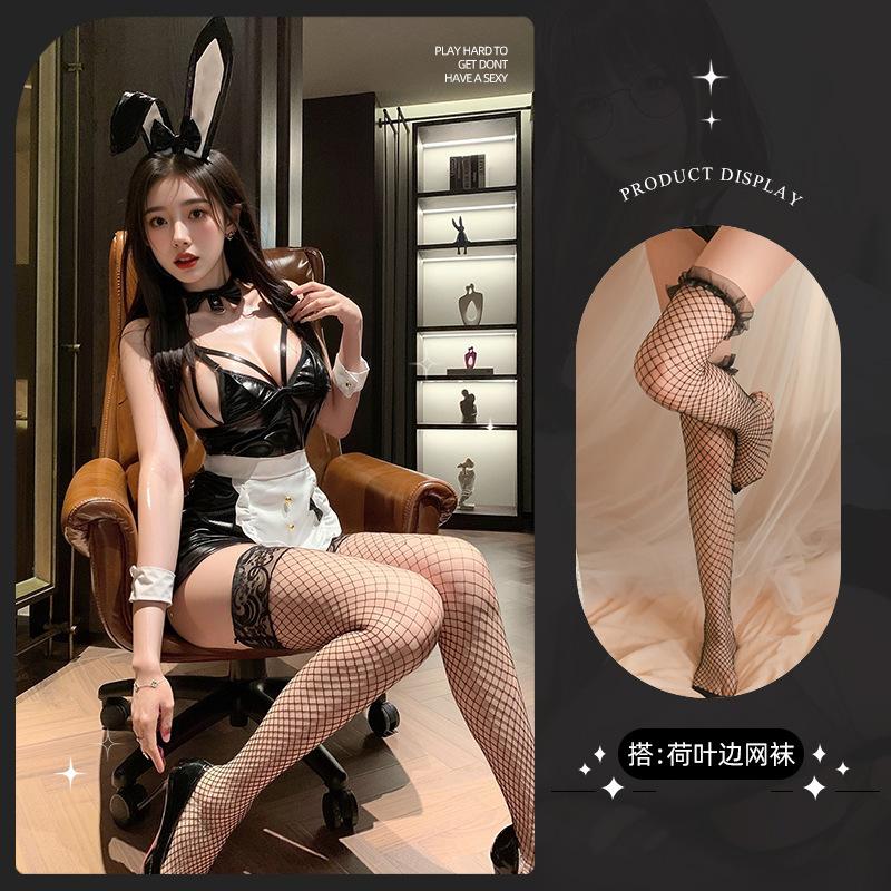 Sexy two-dimensional maid exposed buttocks free home flirting miniskirt bunny girl uniform patent leather queen hip wrap skirt