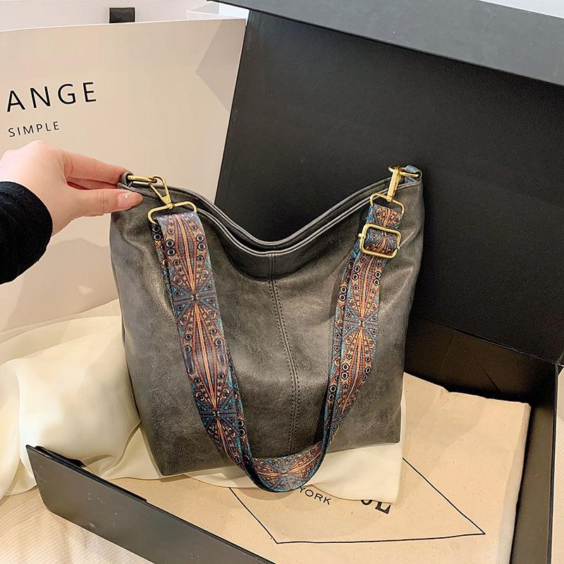 Wide Geometric Strap Shoulder Bag Large Capacity Crossbody Bags For Women Retro Pu Leather Women's Bag