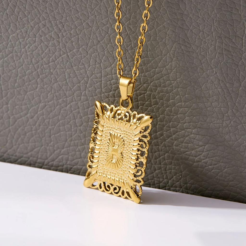 Exquisite Gold Color Initial Pendant Necklace for Women Men Stainless Steel Geometric Alphabet Necklace Friendship Jewelry
