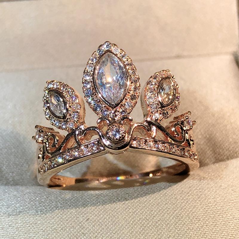 925 Sterling Silver Exquisite Crown Zircon Ring Ladies Drop-shaped Princess Ring Wedding Engagement Jewelry Gift