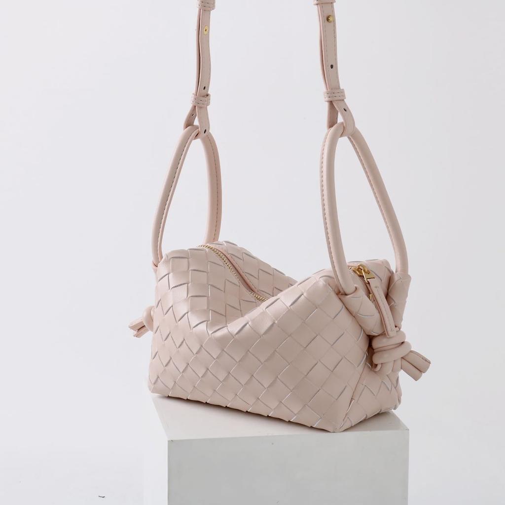 Mini pletená kabelka Všestranná Jednoramenná Crossbody Polštářová taška Vysoce kvalitní Senzorický košík na zeleninu Tongqin Lindi