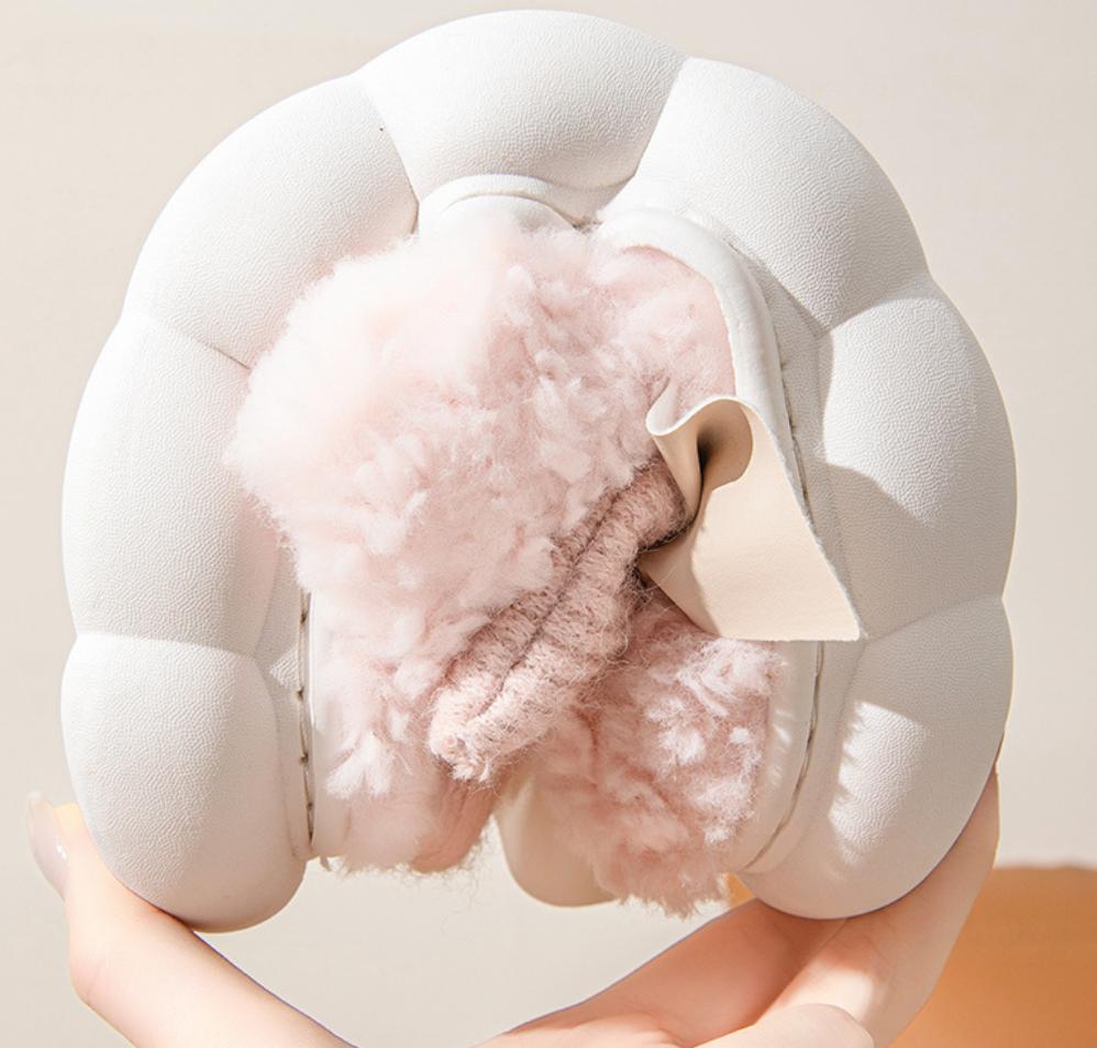 Fashion 2025 Winter Warm Fur Slippers for Women Cute Bow House Non Slip Soft Shoes Comfort Flat Heel Home Indoor Bedroom Plush Slippers