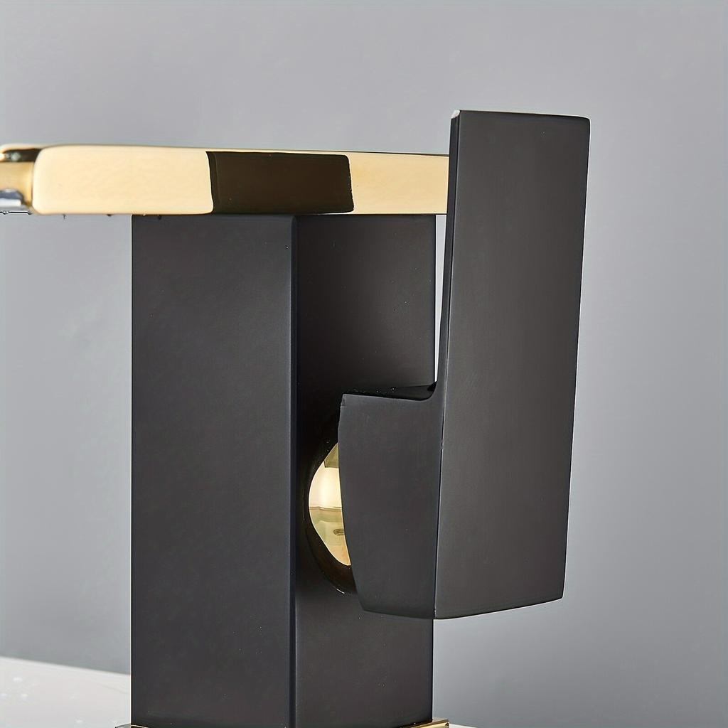 Moderní koupelnová baterie s vodopádem a LED osvětlením Jednopáková 3barevně měnící se výtok