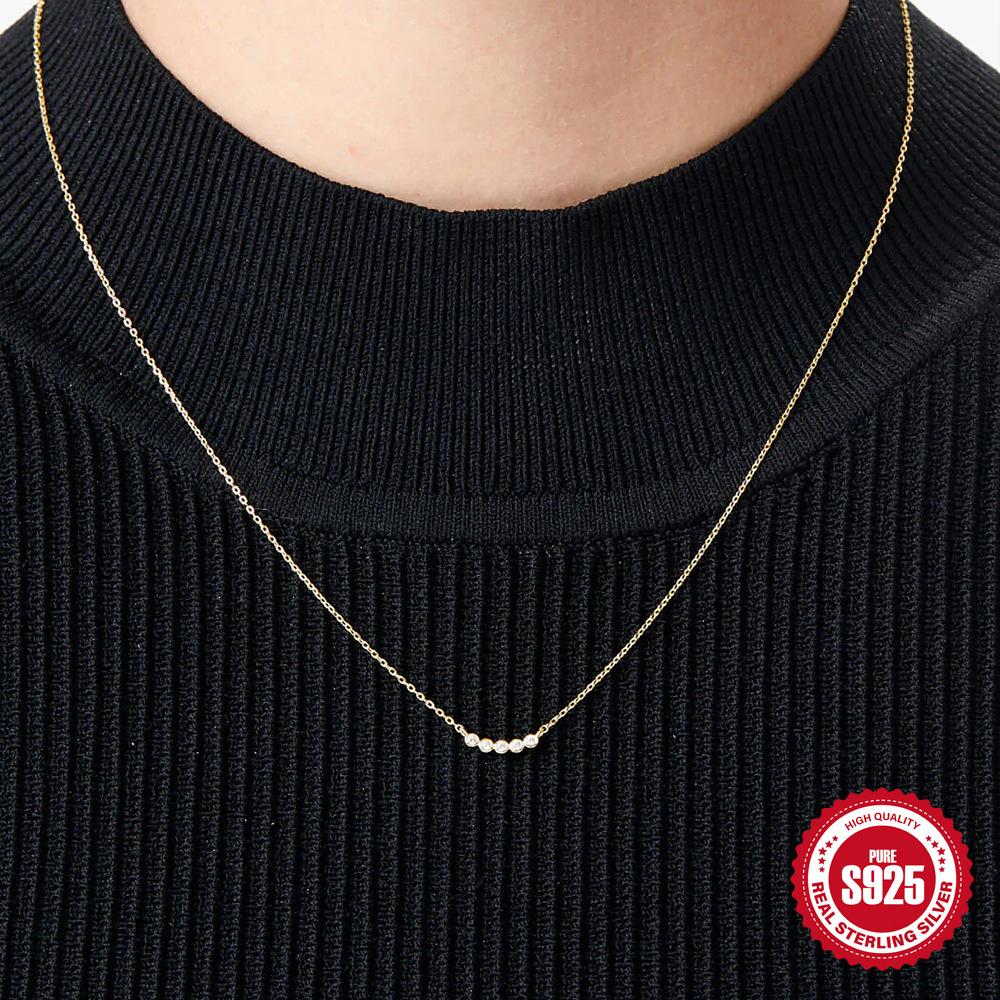 Simple Wind S925 Sterling Silver Single Row Diamond Round Pendant Ladies Clavicle Necklace