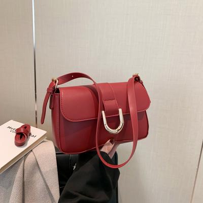 High-value Bag Women's 2025 New Retro Burgundy Horseshoe Buckle Fashion Hand-held Underarm Bag Shoulder Messenger Bag