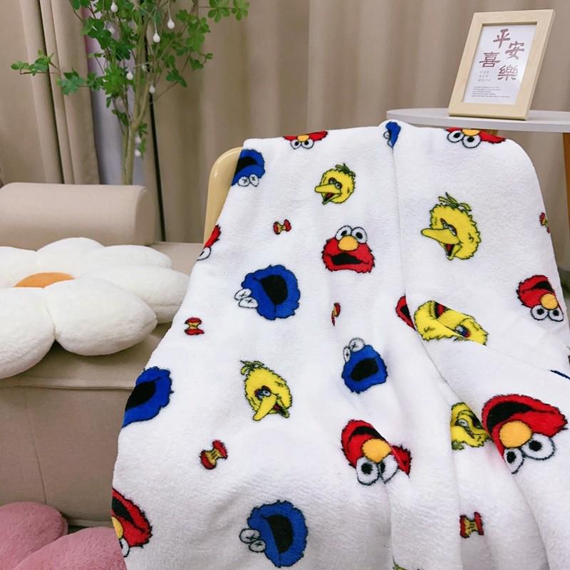 Shining Planet Girl Flannel Blanket | Warm Four Seasons Office Nap Air Conditioning Blanket