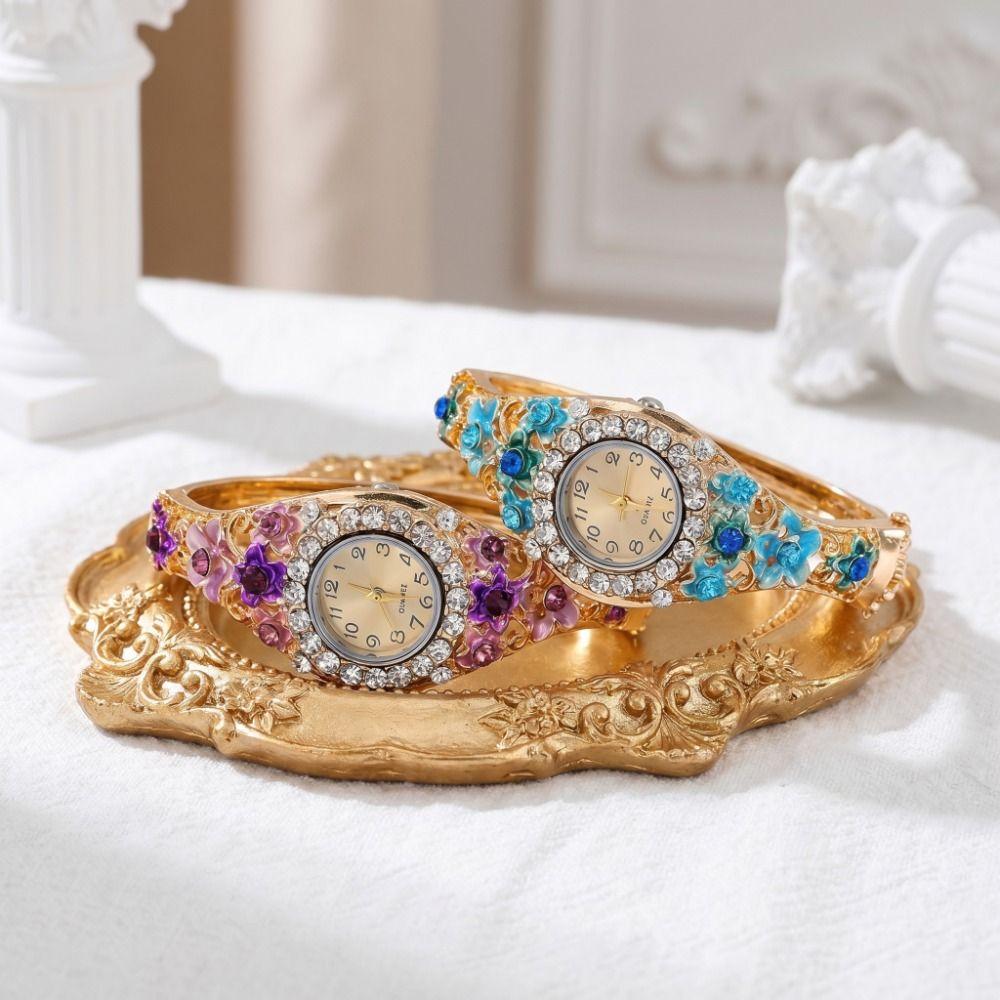 Rhinestone Bracelet Ladies Wristwatch Round Dial Quartz Watch Bracelet Watch Court Style