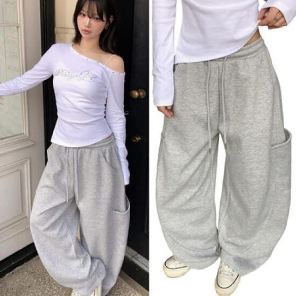 The Pink Women Cargo Cutline Curved Wide Training Pants